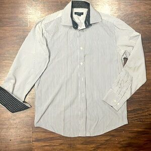 Ziggurat Grey and White Long Sleeved Button Down Collared Shirt.  Size Medium